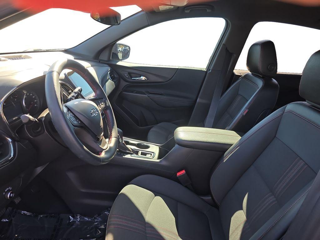 used 2024 Chevrolet Equinox car, priced at $25,890