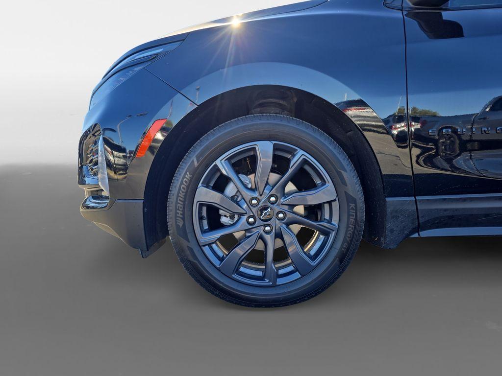 used 2024 Chevrolet Equinox car, priced at $25,890