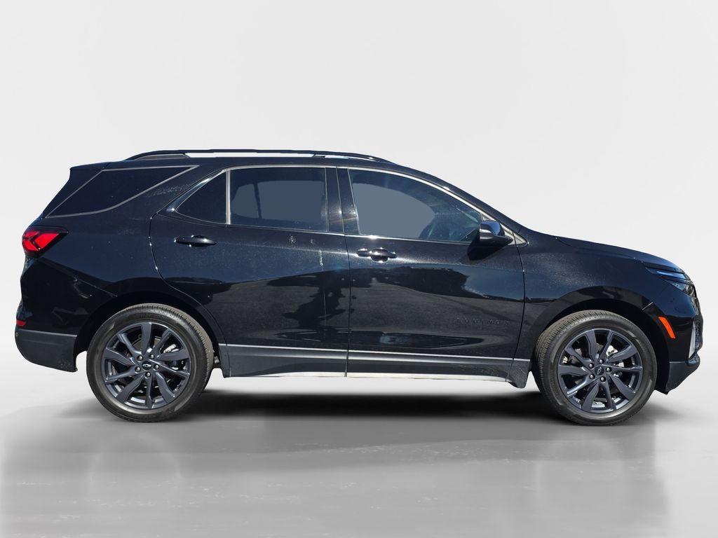 used 2024 Chevrolet Equinox car, priced at $25,890