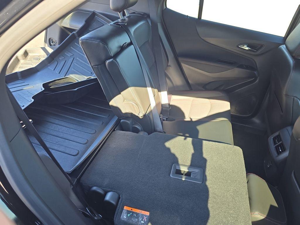 used 2024 Chevrolet Equinox car, priced at $25,890