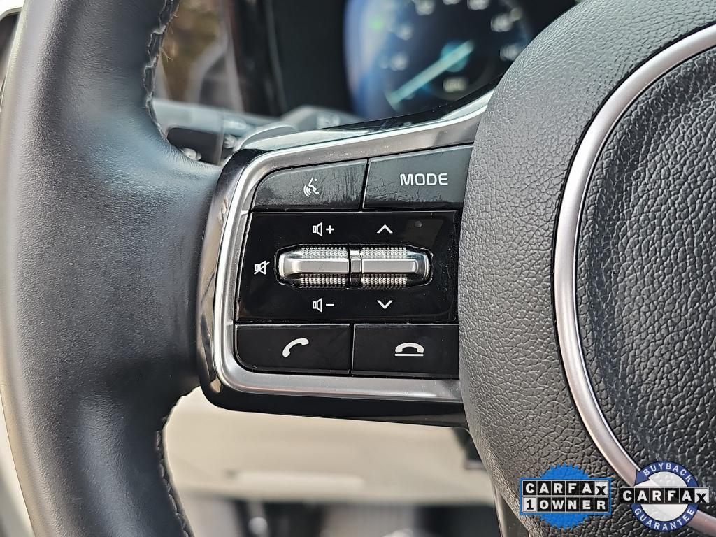 used 2023 Kia Sorento Plug-In Hybrid car, priced at $39,995