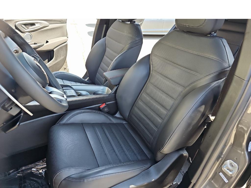 used 2024 Dodge Hornet car, priced at $25,365