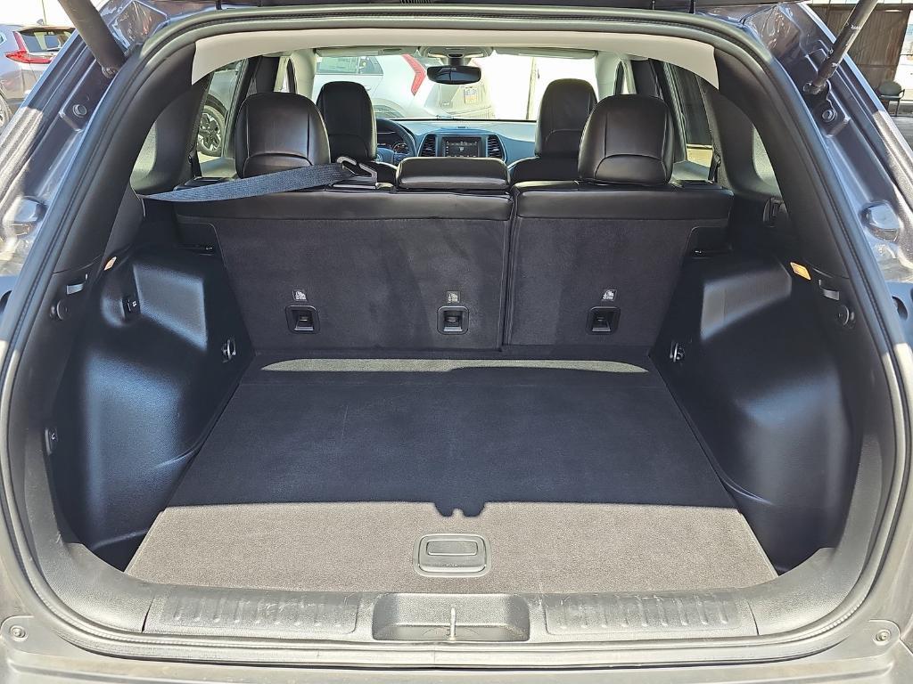 used 2020 Jeep Cherokee car, priced at $17,969