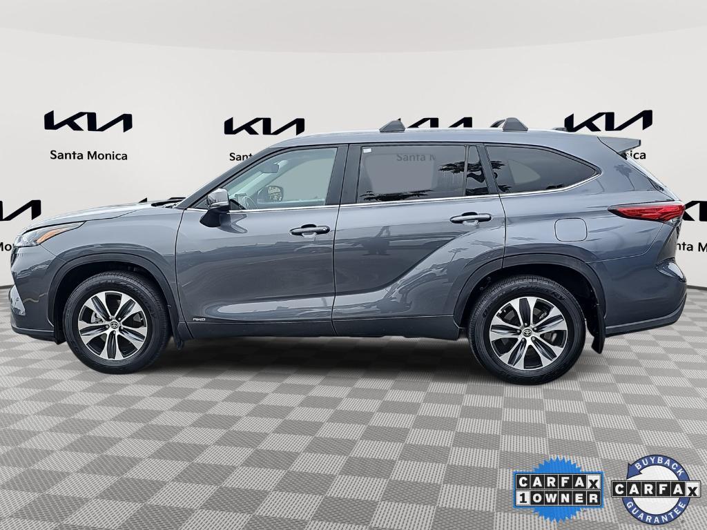 used 2023 Toyota Highlander Hybrid car, priced at $43,998