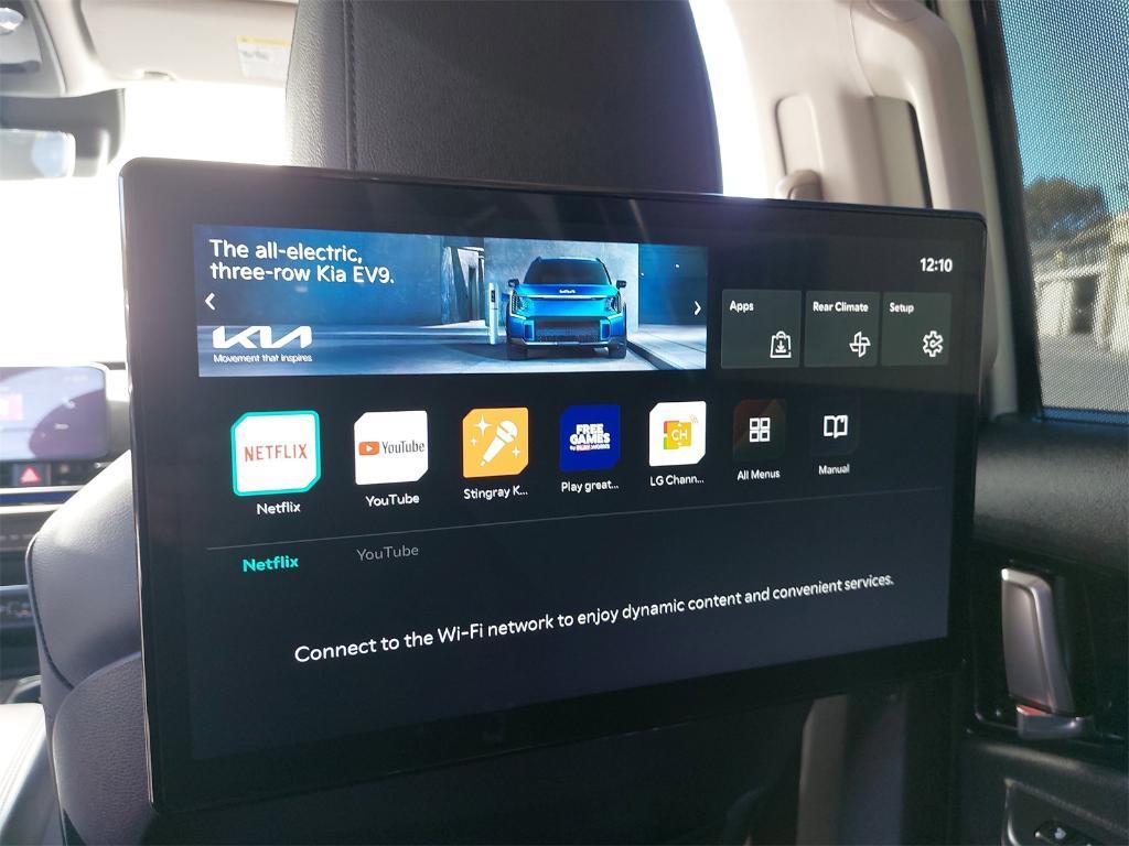 used 2025 Kia Carnival car, priced at $46,451