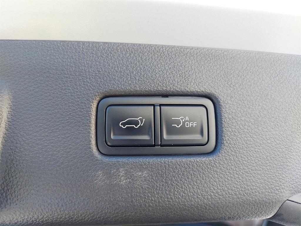 used 2025 Kia Carnival car, priced at $46,451