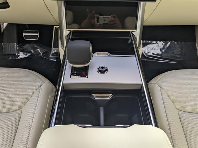 new 2025 Land Rover Range Rover car, priced at $146,400