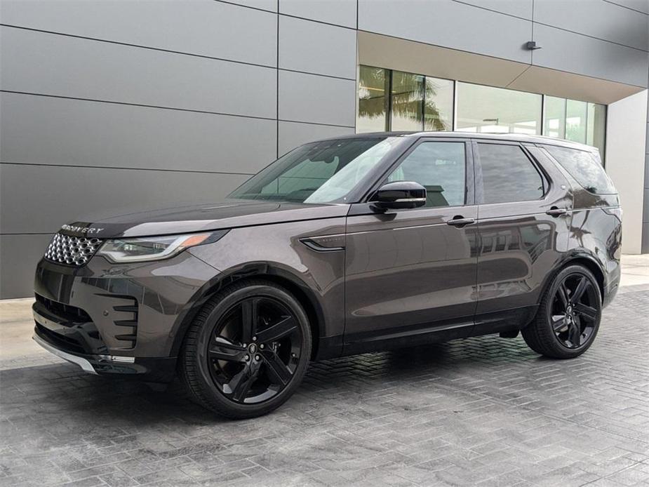 new 2024 Land Rover Discovery car, priced at $87,557