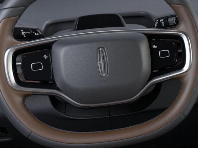 new 2025 Lincoln Navigator car, priced at $109,300