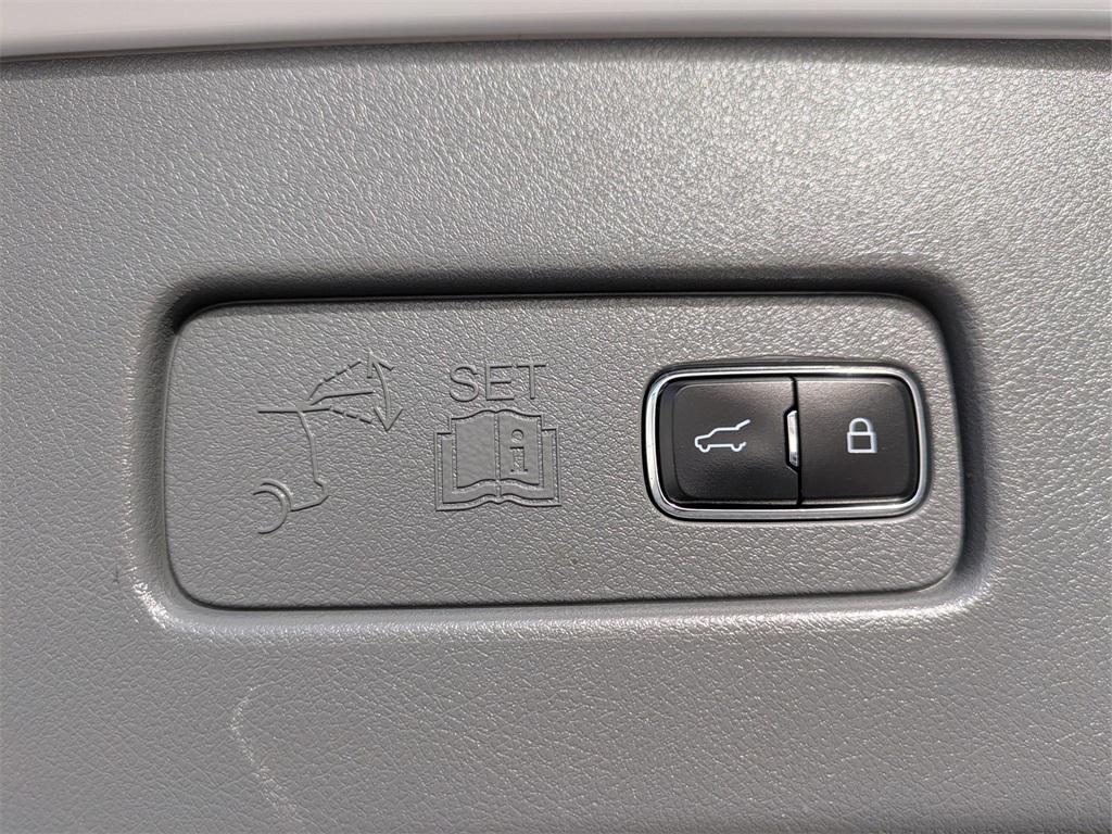 used 2021 Lincoln Aviator car, priced at $32,777