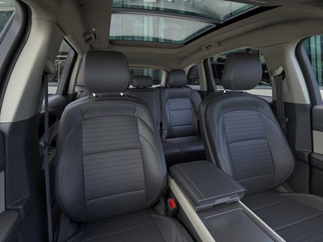 new 2025 Lincoln Nautilus car, priced at $58,708