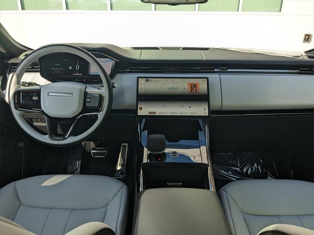new 2025 Land Rover Range Rover Sport car, priced at $105,545