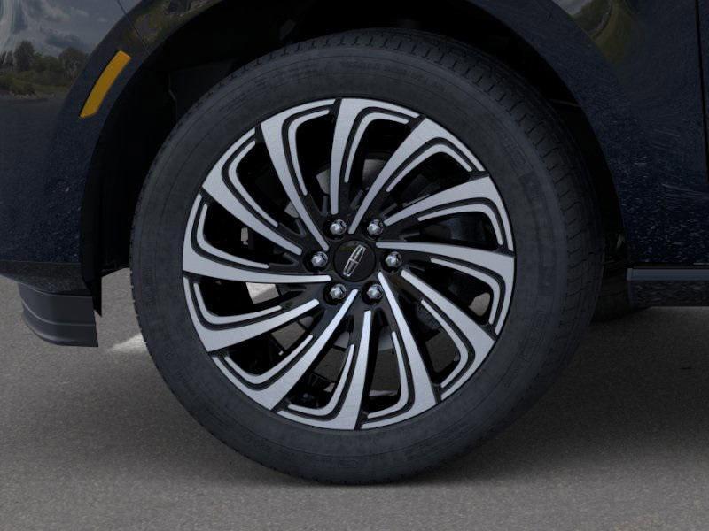 new 2025 Lincoln Navigator car, priced at $117,835