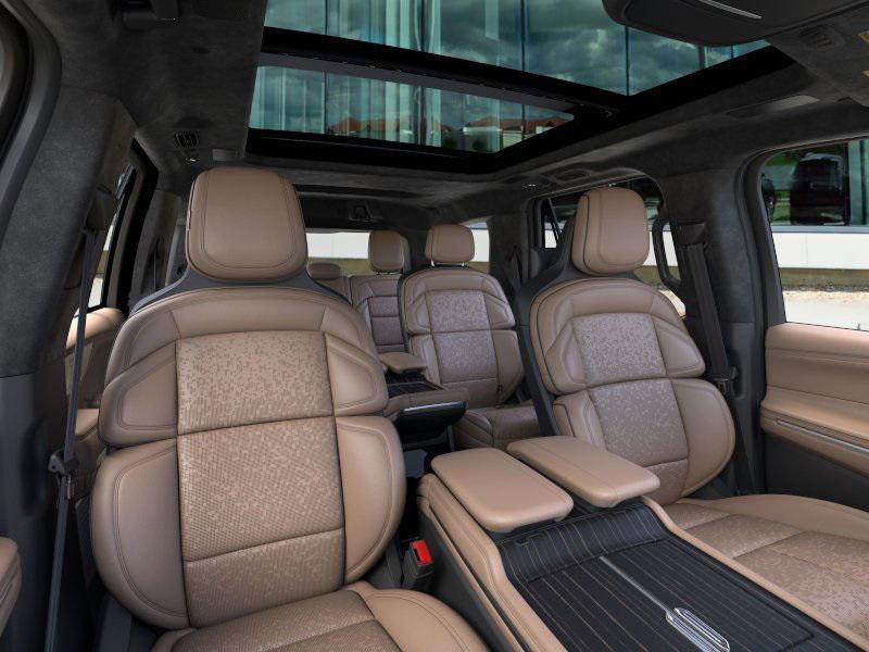 new 2025 Lincoln Navigator car, priced at $117,835