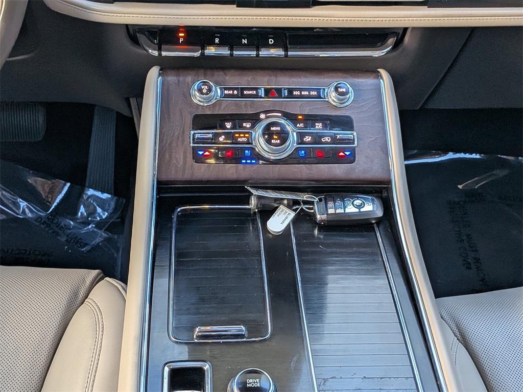 used 2022 Lincoln Aviator car, priced at $38,977