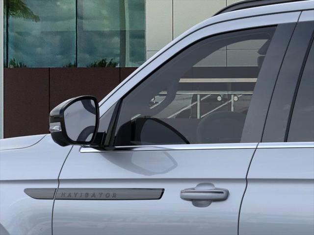 new 2025 Lincoln Navigator car, priced at $112,405