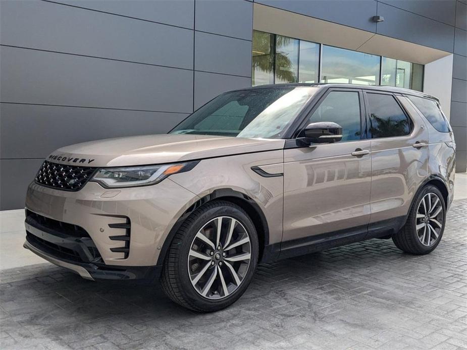 new 2024 Land Rover Discovery car, priced at $80,407