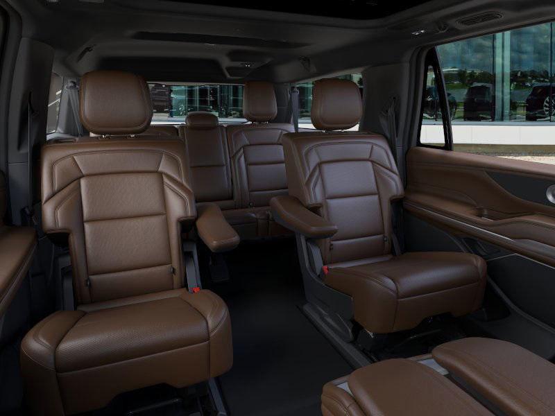 new 2025 Lincoln Navigator car, priced at $103,468