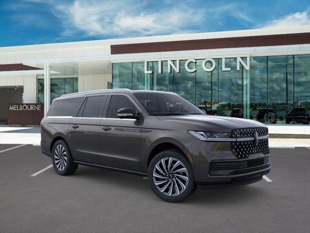 new 2025 Lincoln Navigator car, priced at $125,035