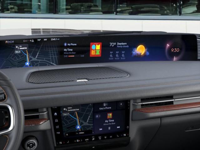 new 2025 Lincoln Navigator car, priced at $125,035