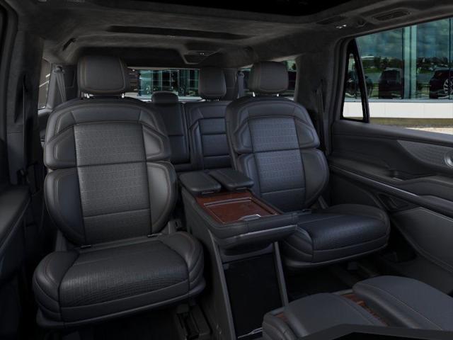 new 2025 Lincoln Navigator car, priced at $125,035