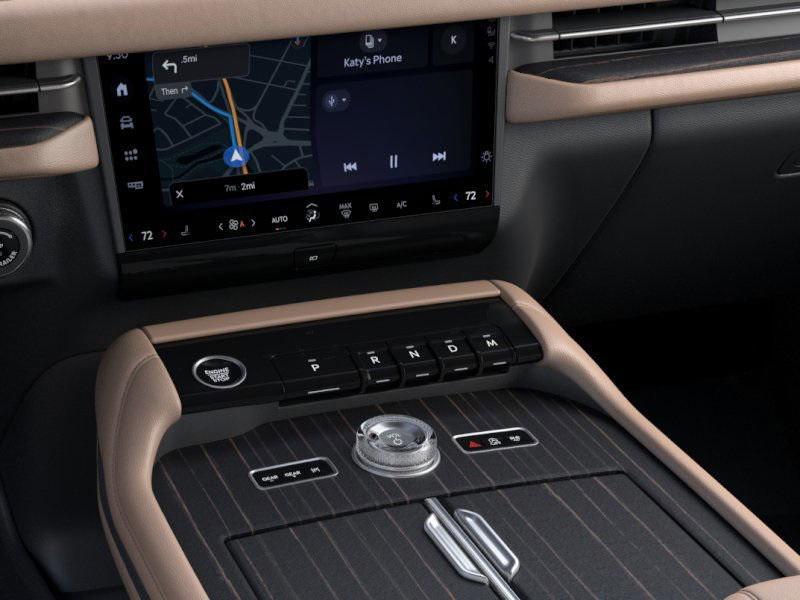 new 2025 Lincoln Navigator car, priced at $123,185