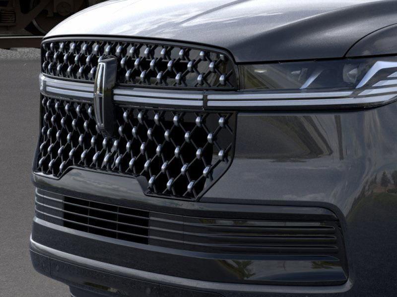 new 2025 Lincoln Navigator car, priced at $123,185