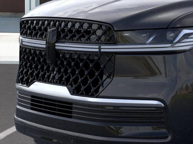new 2025 Lincoln Navigator car, priced at $108,225