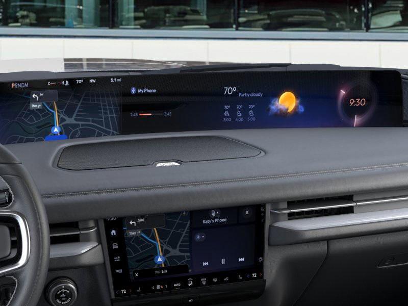 new 2025 Lincoln Navigator car, priced at $106,061
