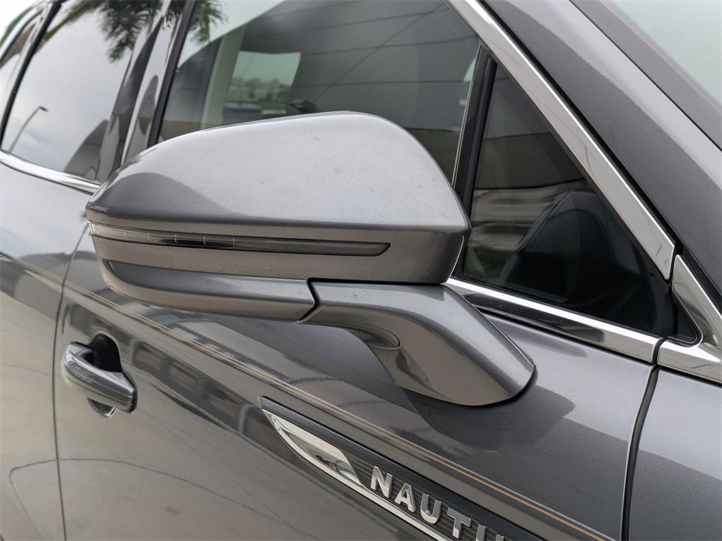 used 2021 Lincoln Nautilus car, priced at $27,977
