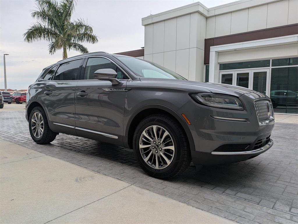 used 2021 Lincoln Nautilus car, priced at $27,977