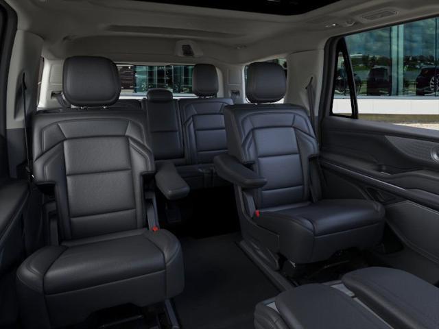 new 2025 Lincoln Navigator car, priced at $106,090
