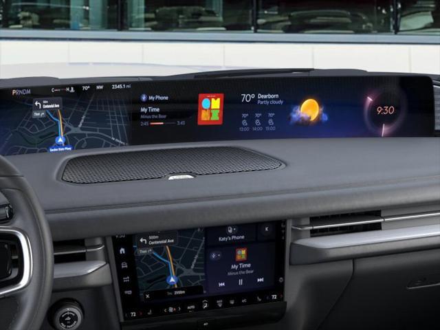 new 2025 Lincoln Navigator car, priced at $106,090