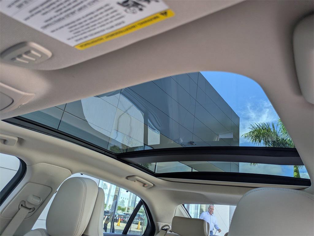 used 2017 Lincoln Continental car, priced at $17,977