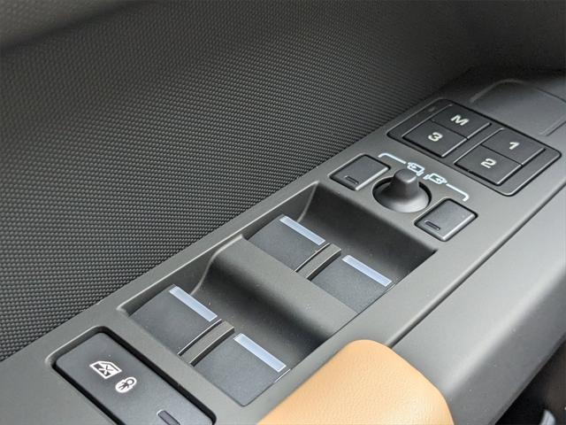 new 2025 Land Rover Defender car, priced at $105,425