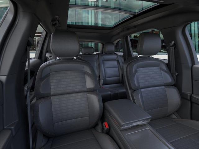 new 2025 Lincoln Nautilus car, priced at $68,112
