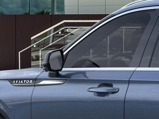 new 2025 Lincoln Aviator car, priced at $61,676
