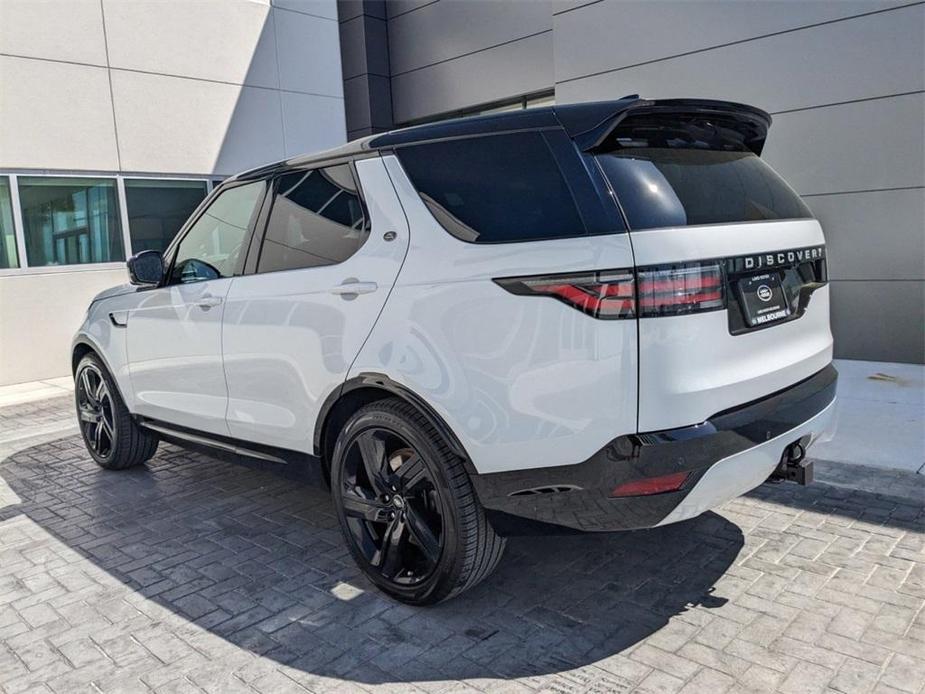 new 2024 Land Rover Discovery car, priced at $87,117