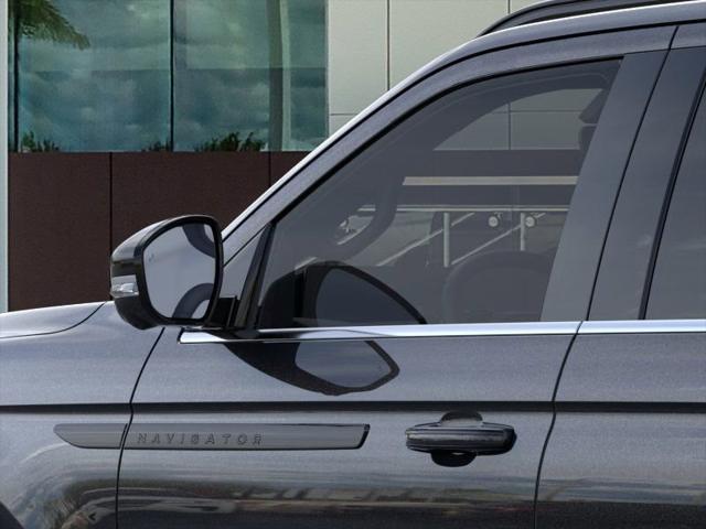 new 2025 Lincoln Navigator car, priced at $104,990