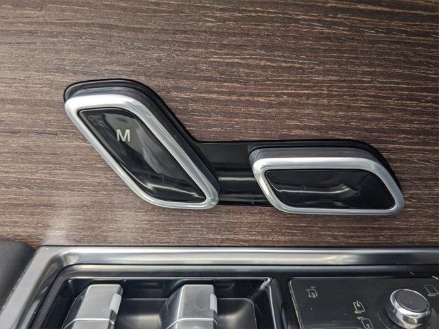 used 2023 Land Rover Range Rover car, priced at $109,977