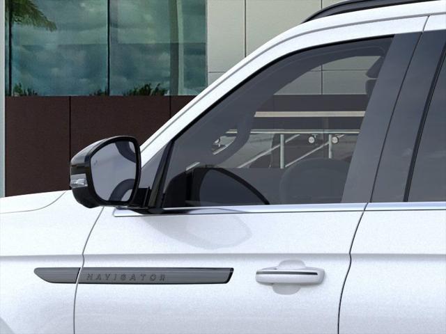 new 2025 Lincoln Navigator car, priced at $109,465