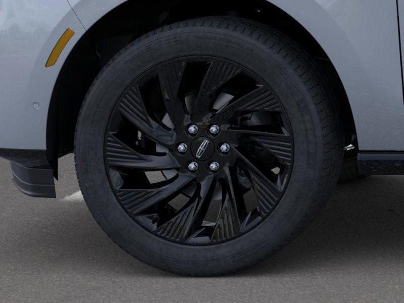 new 2025 Lincoln Navigator car, priced at $108,070