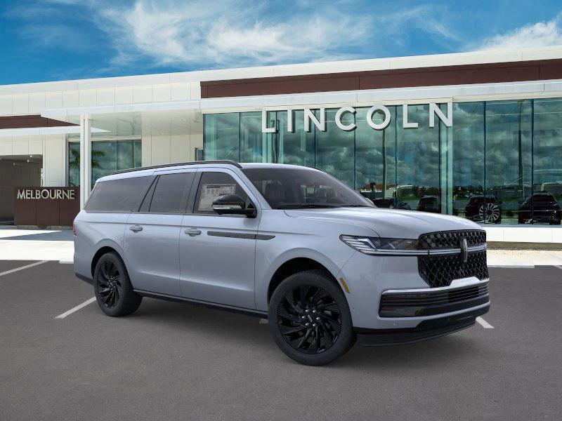 new 2025 Lincoln Navigator car, priced at $108,070