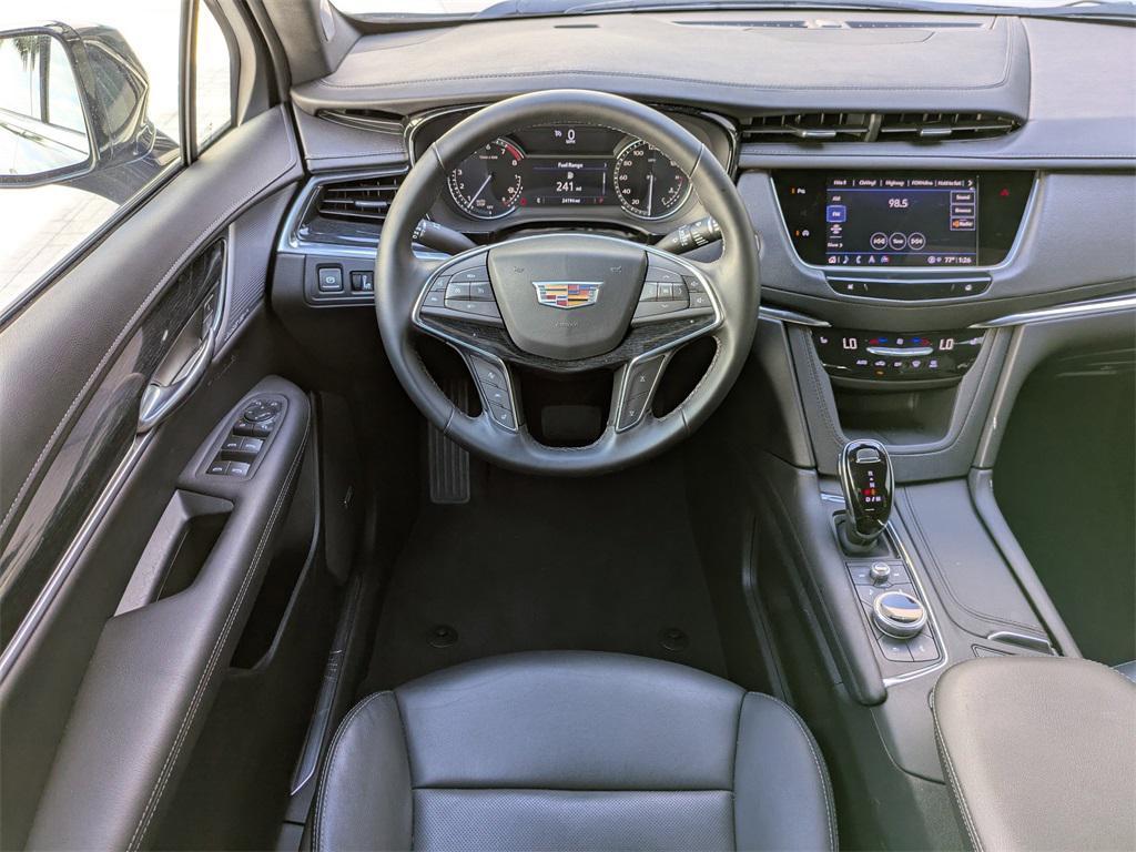 used 2025 Cadillac XT5 car, priced at $40,777