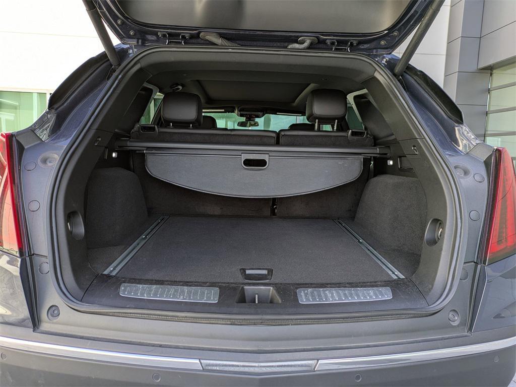 used 2025 Cadillac XT5 car, priced at $40,777