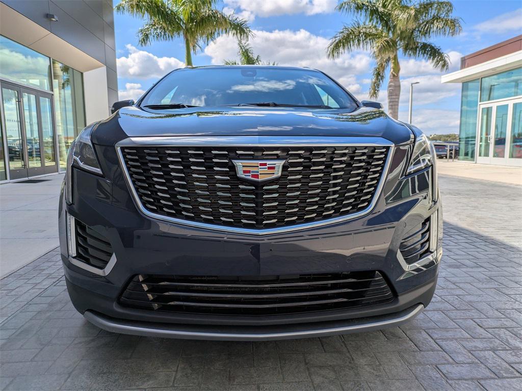 used 2025 Cadillac XT5 car, priced at $40,777