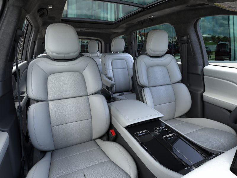new 2025 Lincoln Aviator car, priced at $92,525