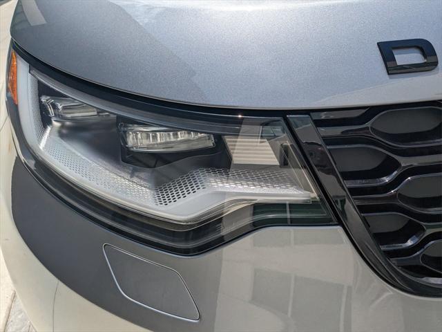 new 2025 Land Rover Discovery car, priced at $78,403