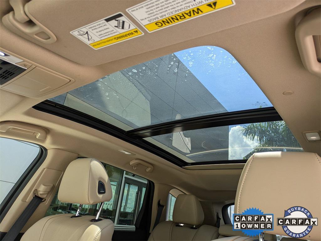 used 2022 Acura MDX car, priced at $32,577