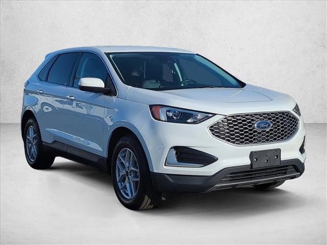 used 2024 Ford Edge car, priced at $25,300